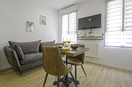 Anatole France Danton Apartment | F2 hypercentre - Proche gare - WIFI gratuite