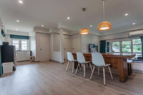 Kram House | F5 3 Bed Rooms Beach house, full kitchen