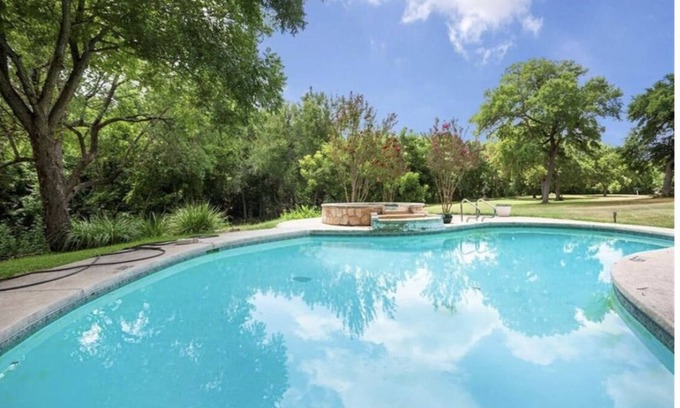 Round Rock House | F5 Ranch - Ranch for vacation near kalahari