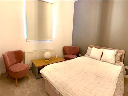 London Borough of Hounslow Apartment | Fab flat
