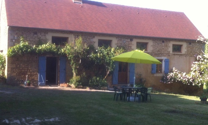 Les Eyzies House | Fabulous French Farmhouse, entirely and beautifully restored.