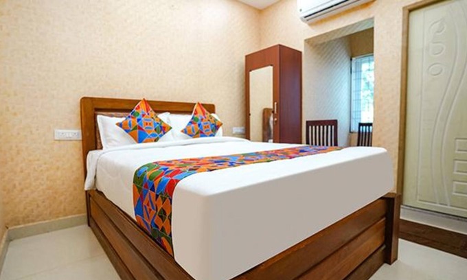 Chennai Hotel | Fabexpress Eswar Residency