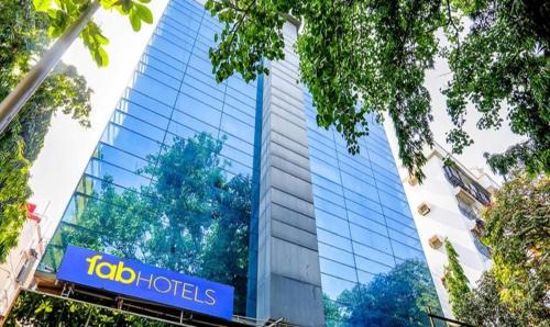 Vile Parle East Hotel | FabExpress Jayshree - Nr Mumbai International Airport