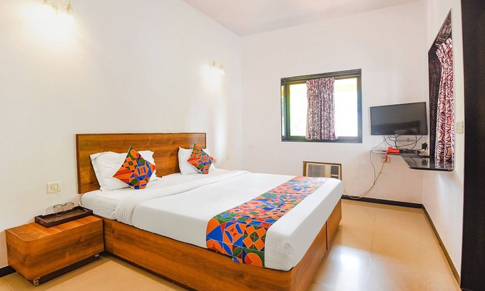 Caranzalem Hotel | Fabexpress Miramar