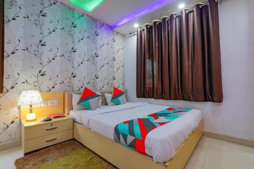 Sarnath Hotel | FabExpress Moti Mahal