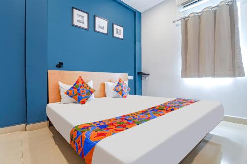 Nanganallur Hotel | FabExpress Silver Palace