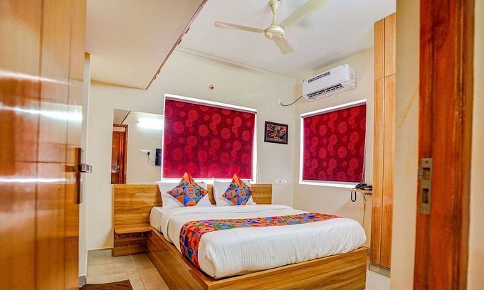 Vadapalani Hotel | Fabexpress U Hotel