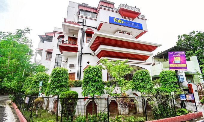 Sector II Hotel | Fabexpress Ullash Residency