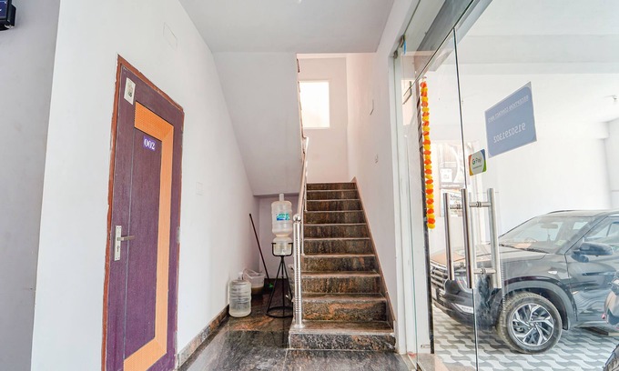 Ambattur Hotel | Fabexpress Vinayak Residency