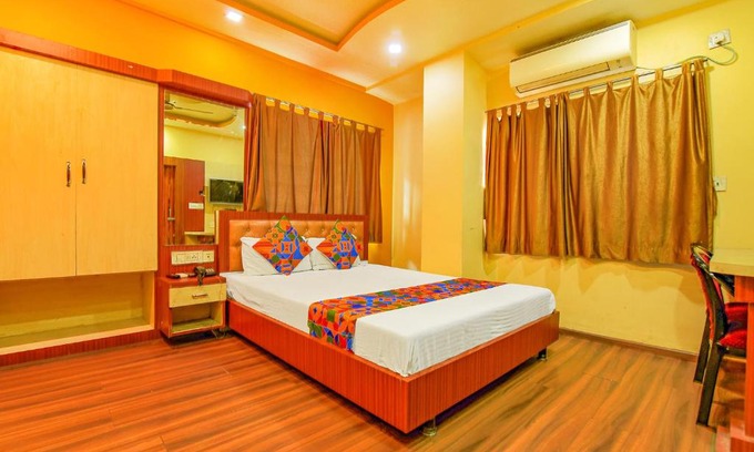 Kolkata Hotel | FabHotel AG Star - Nr Kolkata Airport
