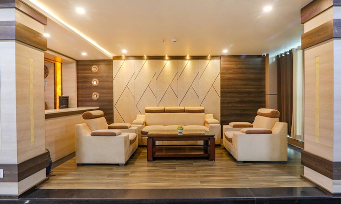 Indira Nagar Hotel | Fabhotel Ananda Inn