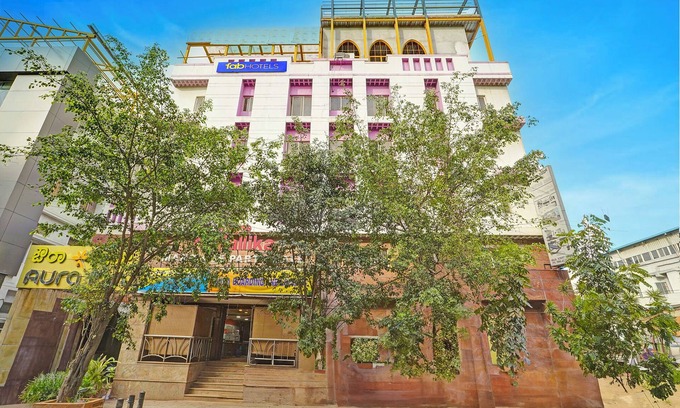 Rajajinagar Hotel | Fabhotel Aura Inn