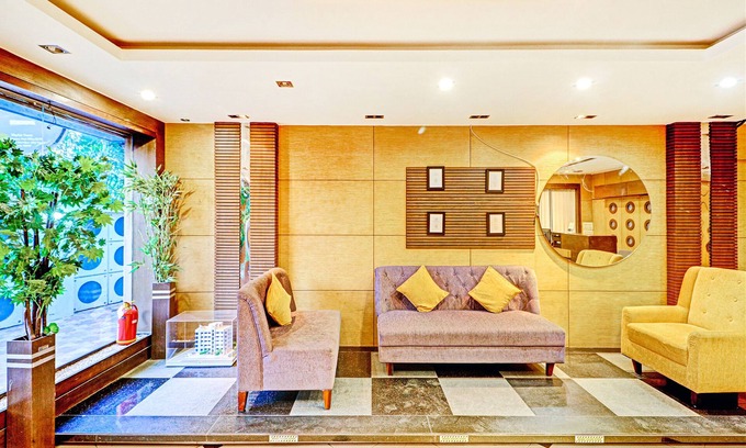 Kolkata Hotel | FabHotel Azure Sky