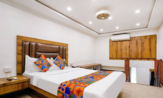 Goregaon East Hotel | Fabhotel Babas Residency