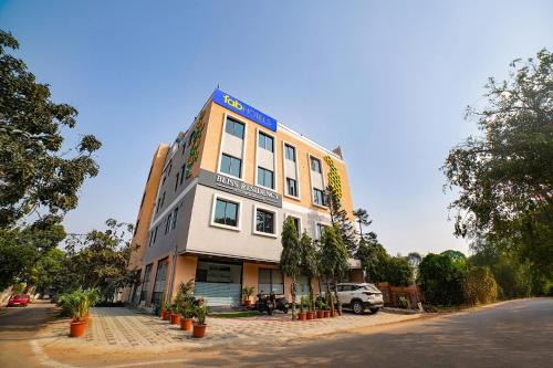 Bhopal Hotel | FabHotel Bliss Residency