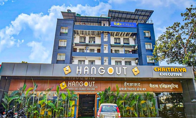 Pune Hotel | Fabhotel Chaitanya Executive