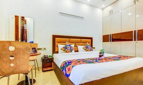 Lajpat Nagar Hotel | FabHotel F-Aloyd Lajpat Nagar