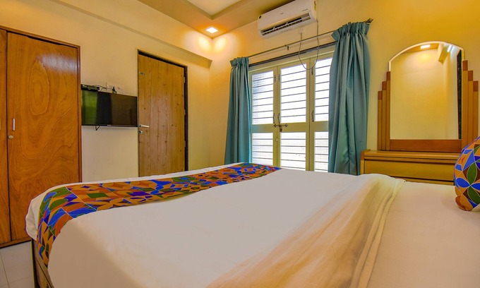 Wagholi Hotel | Fabhotel Galaxy Inn