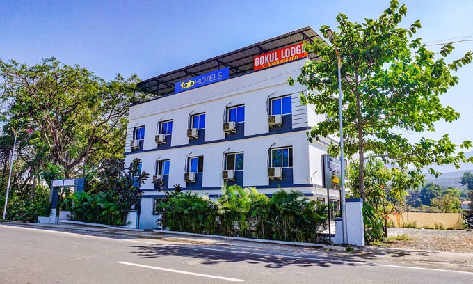 Pune Hotel | Fabhotel Gokul Lodge