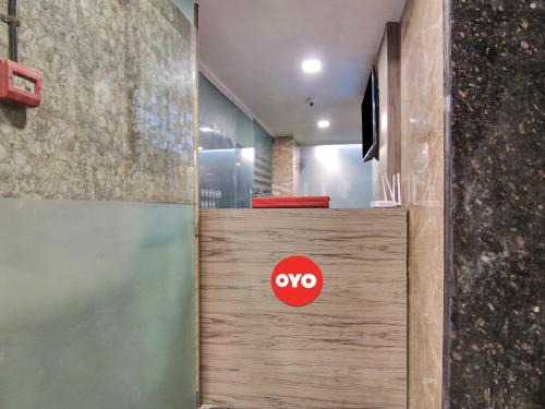 Delhi Hotel | FabHotel Golden Petal