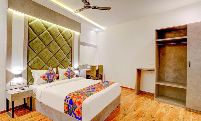 Marol Hotel | FabHotel Gorrion International