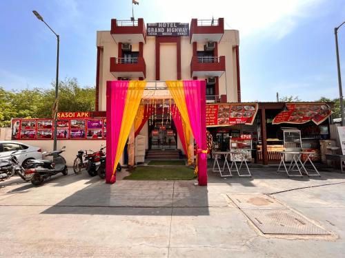 Faridabad Hotel | FabHotel Grand Highway