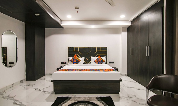 Anand Vihar Hotel | FabHotel Greysky