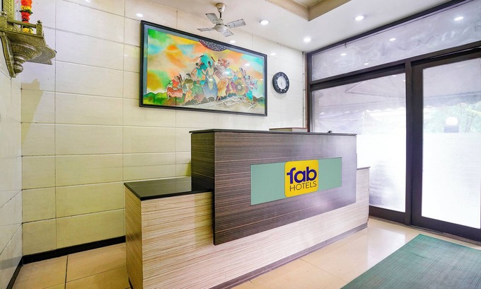 Kalamboli Hotel | Fabhotel Guru Heritage