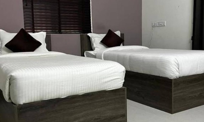 Perungudi Hotel | Fabhotel I Live Inn