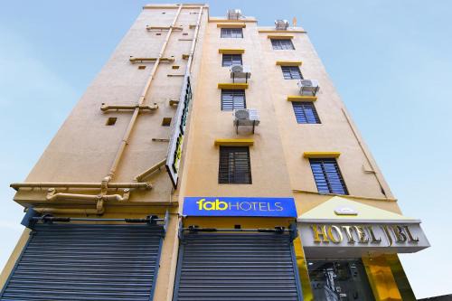 Kolkata Hotel | FabHotel JBL - Near Kolkata Airport
