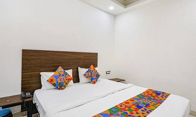 Vasundhara Hotel | FabHotel Kinsfolk