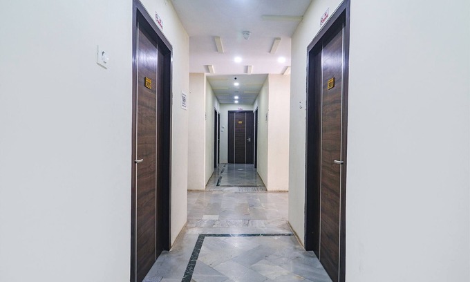 MVP Colony Hotel | Fabhotel Lotus Park