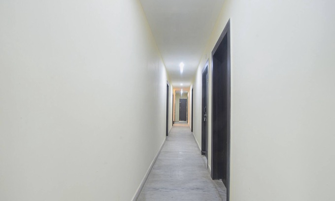 Patna Hotel | FabHotel Magadh Crystal