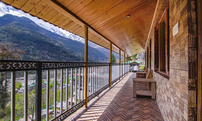 Vashist Hotel | FabHotel Mahadev Cottage