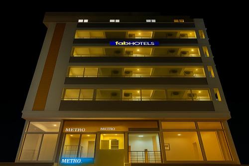 Secunderabad Hotel | FabHotel Metro - Nr Secunderabad Railway Station