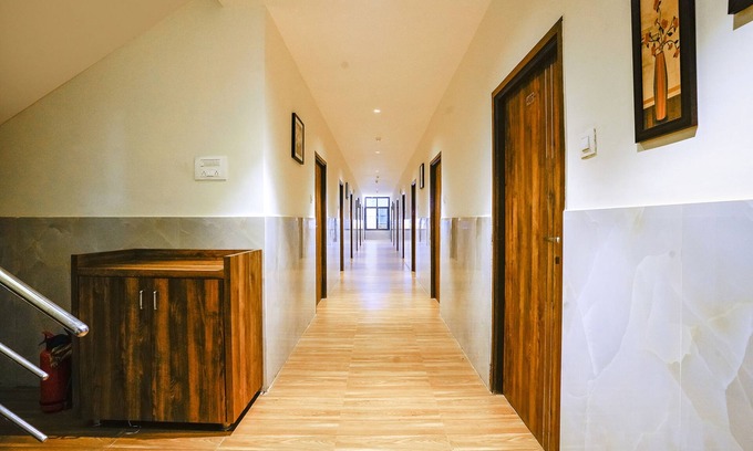 Malad West Hotel | Fabhotel Moonlite Residency