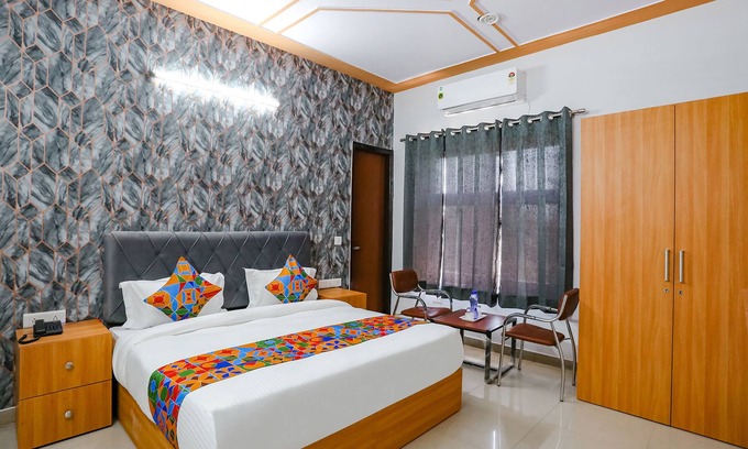 IMT Manesar Hotel | Fabhotel Next Home Prime