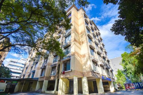 Pune Hotel | FabHotel Olive Suite - Near Airforce get