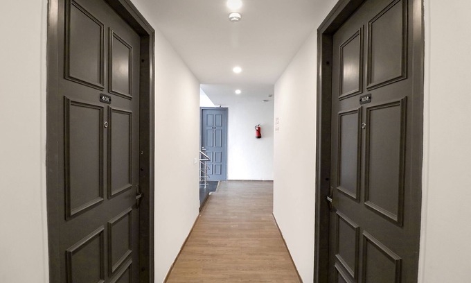 Sector 14 Hotel | Fabhotel Pantao Stays
