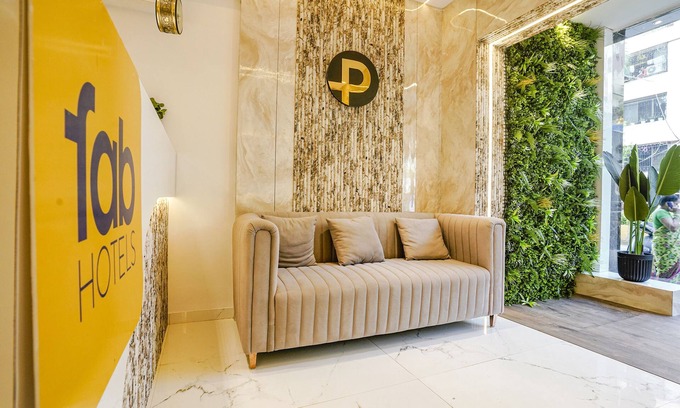 Borivali West Hotel | Fabhotel Peralz