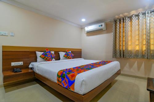 Indore Hotel | FabHotel Pishori