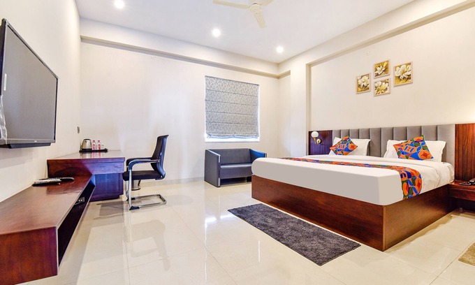 Shyam Nagar Hotel | Fabhotel Pravaasam Residency