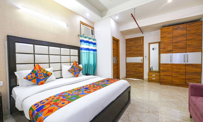 Indirapuram Hotel | Fabhotel Prime Grand Palace I