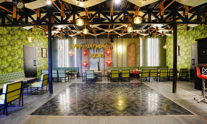 Pune Hotel | Fabhotel Prime Hangout