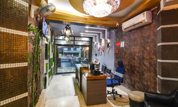 Park Street Hotel | FabHotel Prime Rockstar