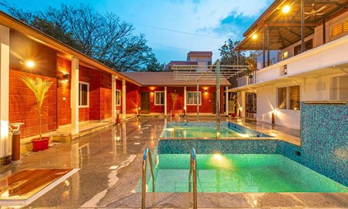 HBR Layout Hotel | FabHotel Prime Seasons Suites HBR