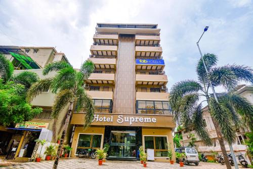 Vasco da Gama Hotel | FabHotel Prime Supreme - 700M From Vasco Da Gama Railway Station