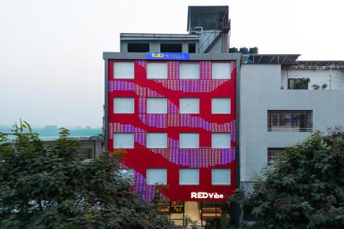 Bhopal Hotel | FabHotel Red Vibe - Kasturba Nagar