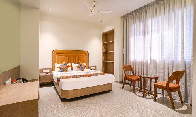 Vasai East Hotel | Fabhotel Regency