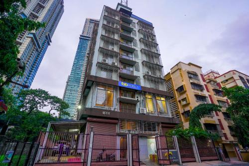 Malad West Hotel | FabHotel Rio House Apartment